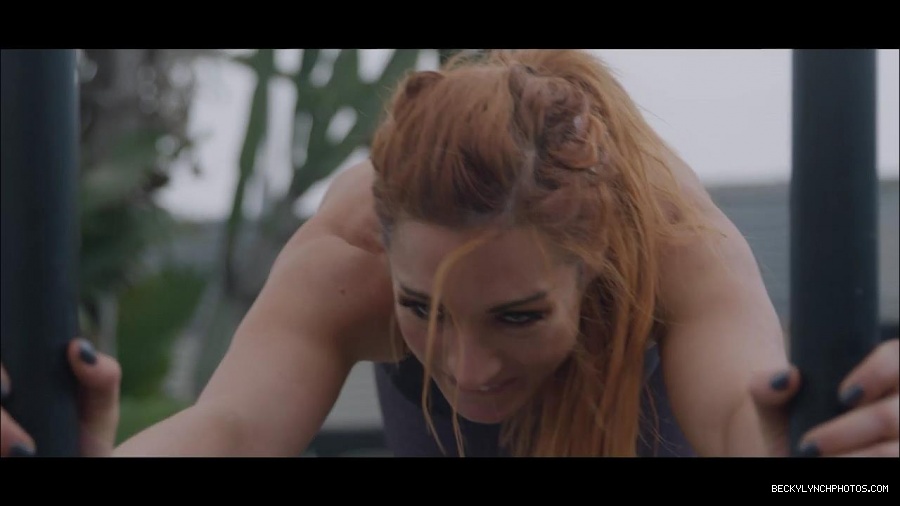 Becky_Lynch_mp4_000704900.jpg