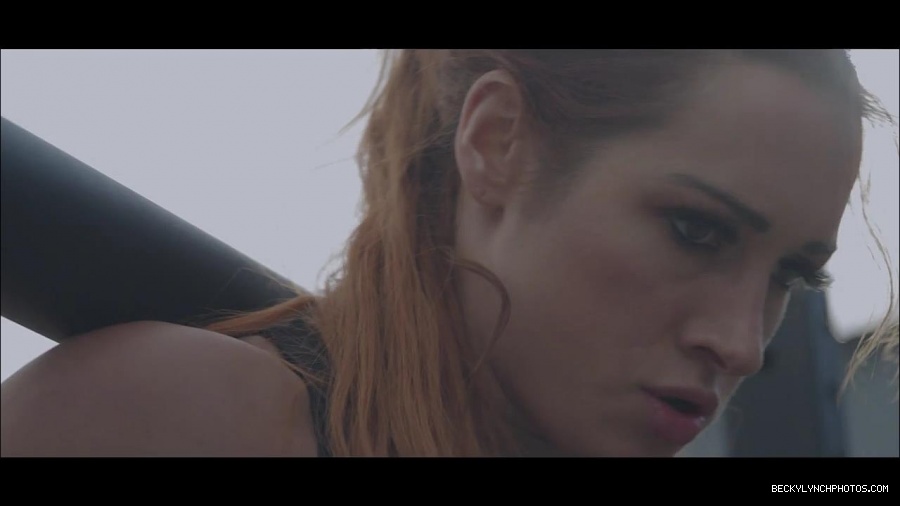Becky_Lynch_mp4_000731300.jpg
