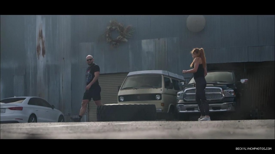 Becky_Lynch_mp4_000750500.jpg