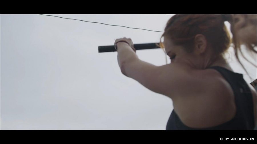 Becky_Lynch_mp4_000758500.jpg