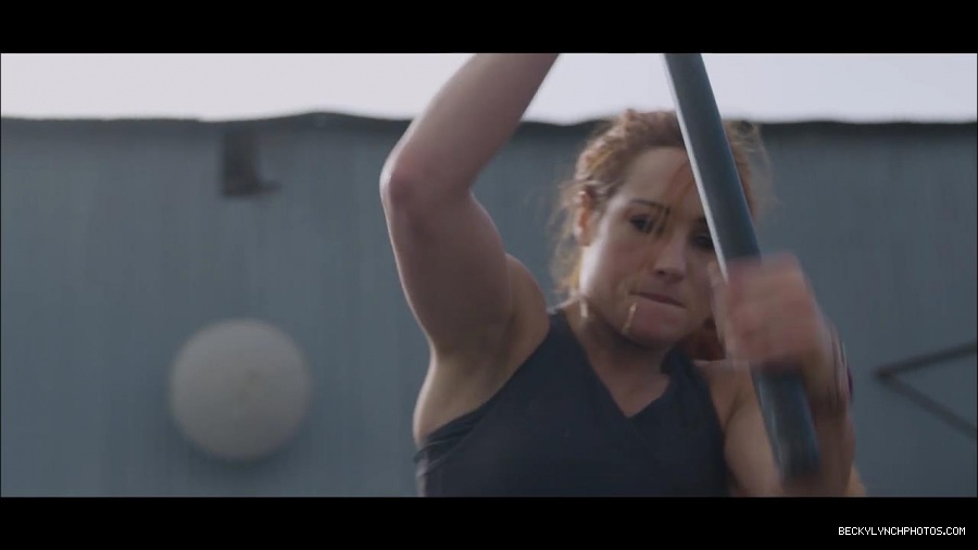 Becky_Lynch_mp4_000775700.jpg