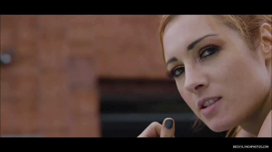 Becky_Lynch_mp4_000794500.jpg