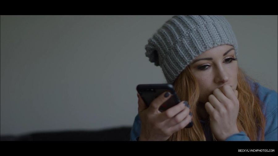 Becky_Lynch_mp4_000938400.jpg