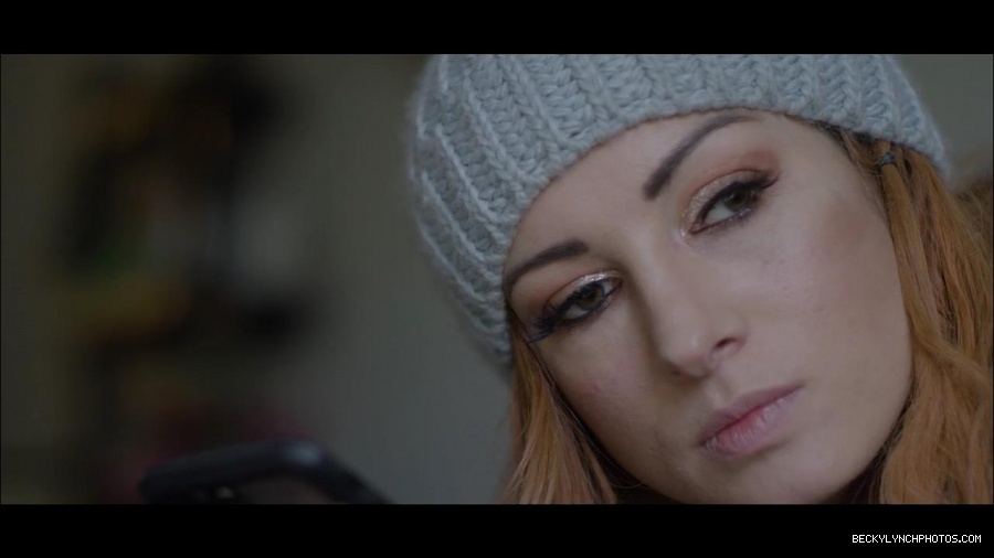Becky_Lynch_mp4_000990800.jpg