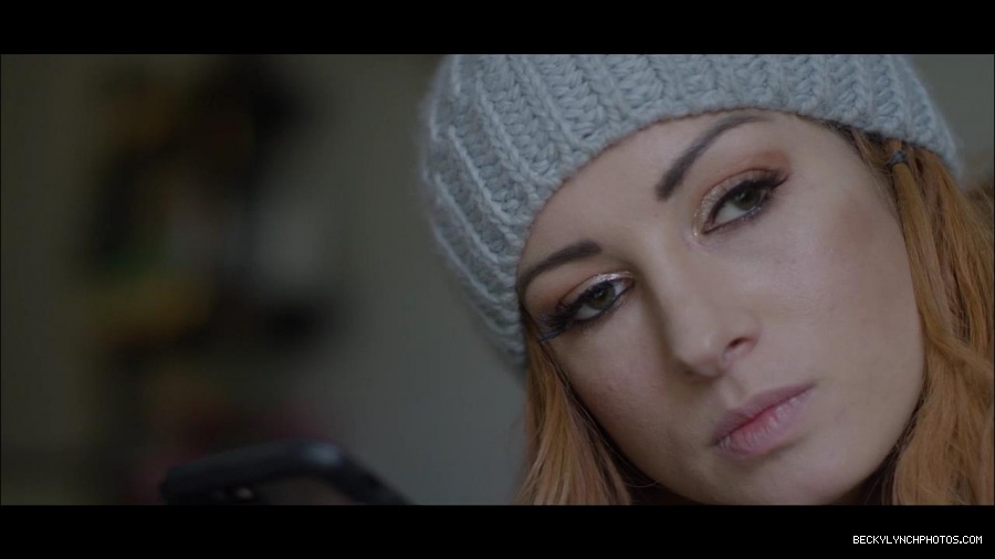 Becky_Lynch_mp4_000992400.jpg