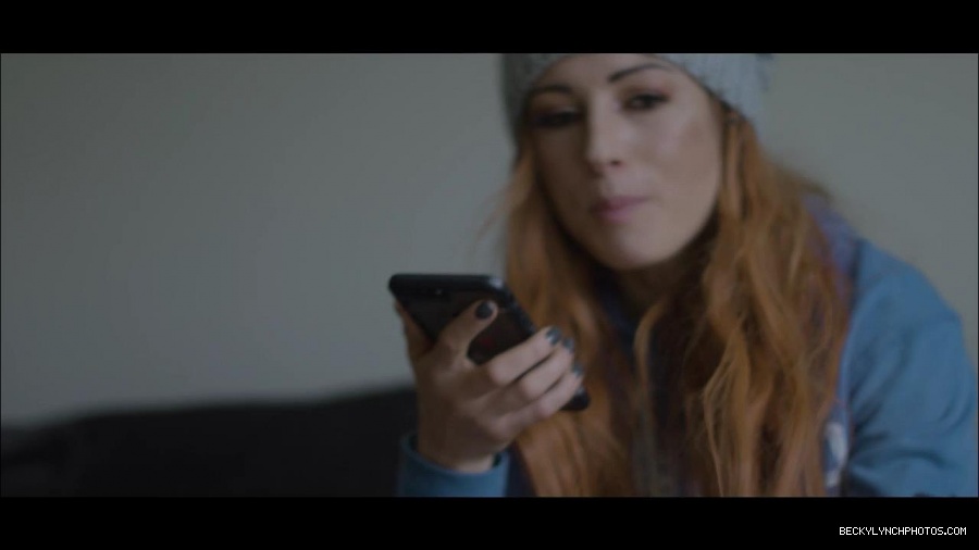 Becky_Lynch_mp4_000993200.jpg