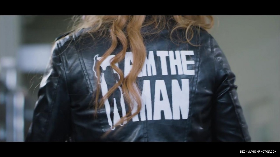 Becky_Lynch_mp4_001191466.jpg
