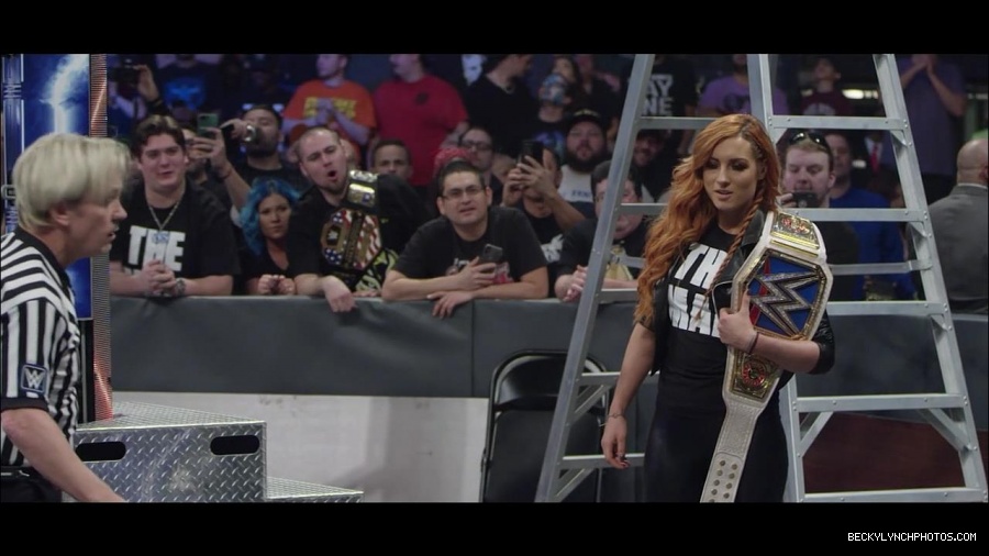 Becky_Lynch_mp4_001237466.jpg