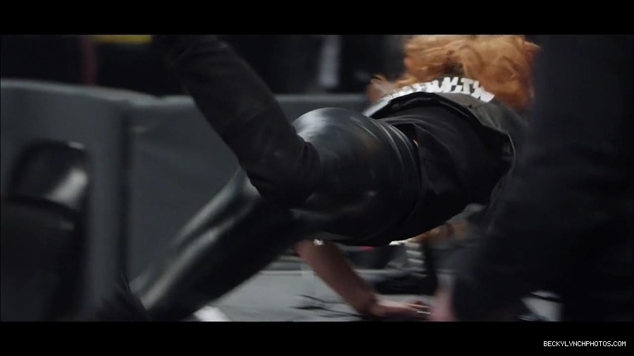 Becky_Lynch_mp4_001246266.jpg