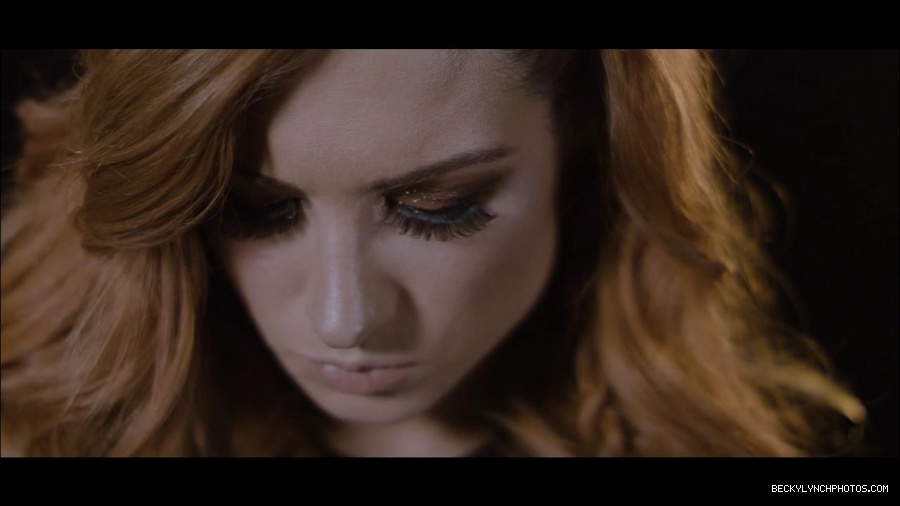 Becky_Lynch_mp4_001339466.jpg