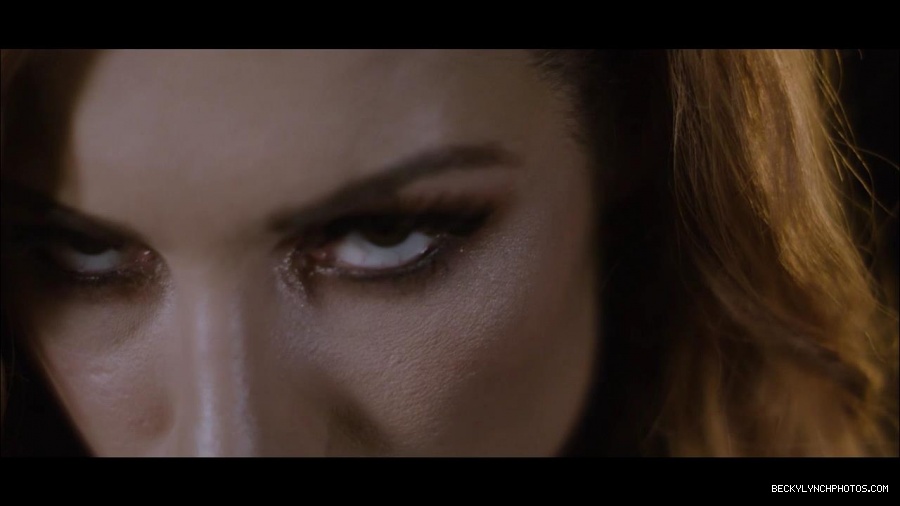 Becky_Lynch_mp4_001368266.jpg