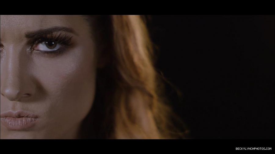 Becky_Lynch_mp4_001397066.jpg