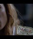 Becky_Lynch_mp4_001313466.jpg