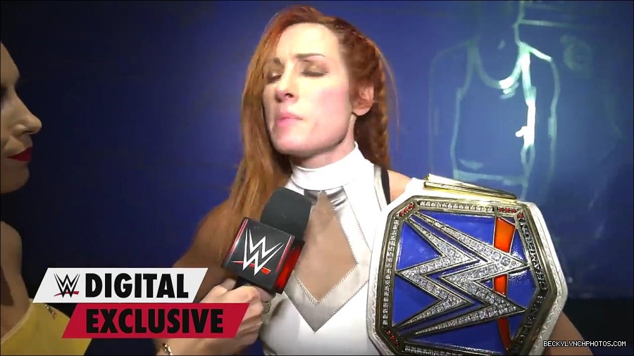Raw_belongs_to_Becky_Lynch_now_-_Raw_Exclusive_Oct_11_2021_mp4_000017800.jpg