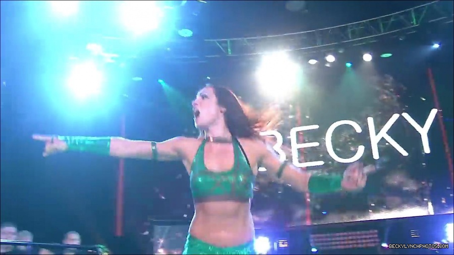 Becky_Lynch_and_Charlotte_Flairs_bitter_personal_rivalry_-_WWE_The_Build_To_Survivor_Series_2021_mp4_000110333.jpg