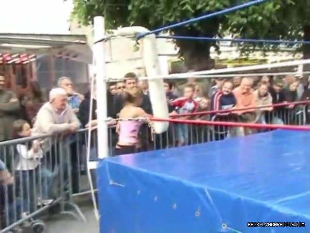 02__QOC_Vs__Sweet_Saraya_FSF_Evening_of_Champions_04_06_06_054.jpg