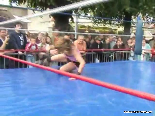 02__QOC_Vs__Sweet_Saraya_FSF_Evening_of_Champions_04_06_06_475.jpg