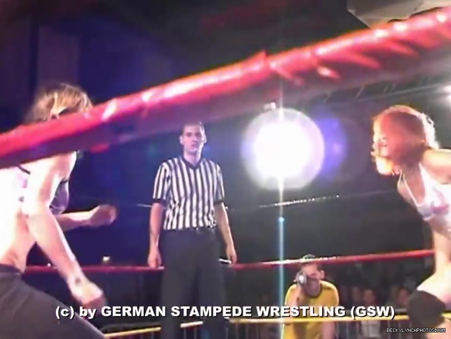 GSW_Classics_Rebecca_Knoxx_28Becky_Lynch29_vs__Kisu_-_GSW_Unstoppable_2006_161.jpg