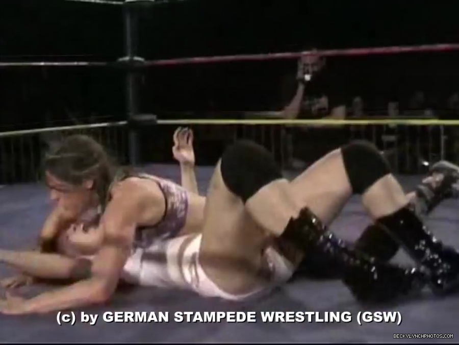 GSW_Classics_Rebecca_Knoxx_28Becky_Lynch29_vs__Kisu_-_GSW_Unstoppable_2006_347.jpg