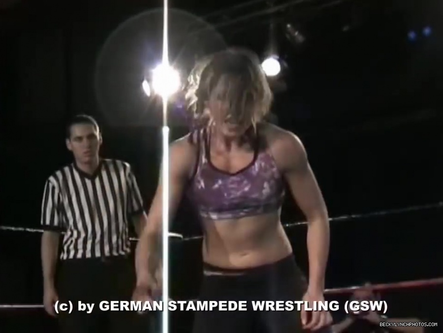 GSW_Classics_Rebecca_Knoxx_28Becky_Lynch29_vs__Kisu_-_GSW_Unstoppable_2006_586.jpg