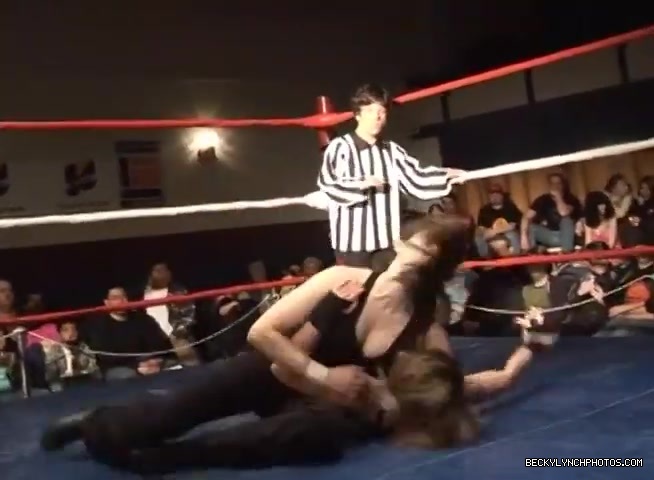 Old_TRW_from_April_of_2006_Rebecca_Knox_vs_Nikki_Matthews_132.jpg