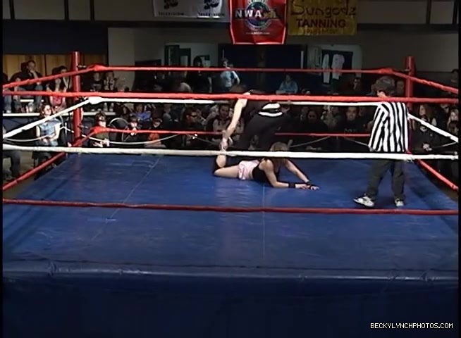 Old_TRW_from_April_of_2006_Rebecca_Knox_vs_Nikki_Matthews_146.jpg
