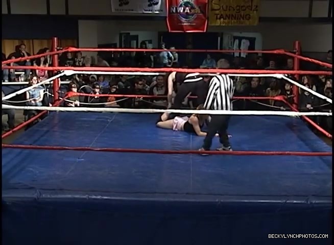 Old_TRW_from_April_of_2006_Rebecca_Knox_vs_Nikki_Matthews_147.jpg