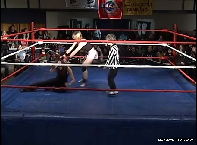 Old_TRW_from_April_of_2006_Rebecca_Knox_vs_Nikki_Matthews_167.jpg