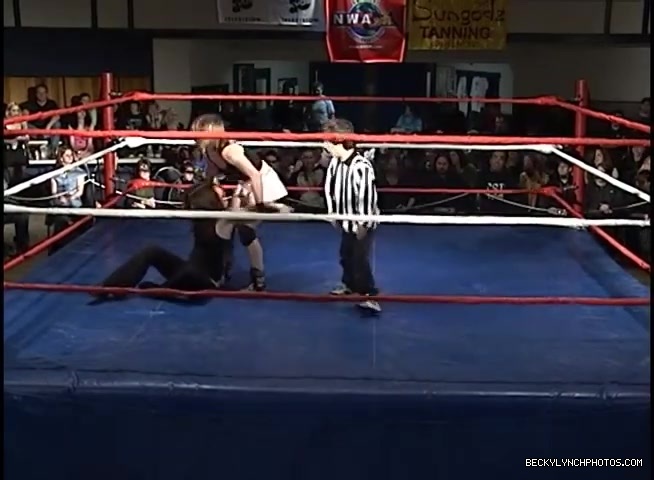 Old_TRW_from_April_of_2006_Rebecca_Knox_vs_Nikki_Matthews_169.jpg