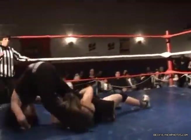 Old_TRW_from_April_of_2006_Rebecca_Knox_vs_Nikki_Matthews_272.jpg