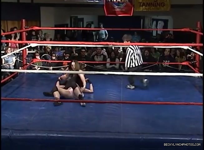 Old_TRW_from_April_of_2006_Rebecca_Knox_vs_Nikki_Matthews_290.jpg