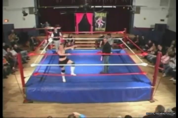 Rebecca_Knox_28Becky_Lynch29_vs_Cheerleader_Melissa_2005_0074.jpg