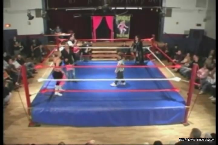 Rebecca_Knox_28Becky_Lynch29_vs_Cheerleader_Melissa_2005_0157.jpg