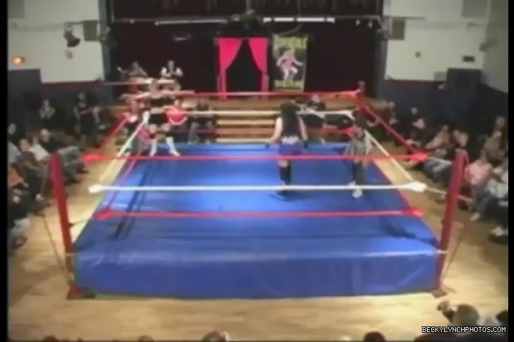 Rebecca_Knox_28Becky_Lynch29_vs_Cheerleader_Melissa_2005_0200.jpg