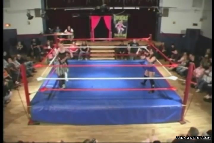 Rebecca_Knox_28Becky_Lynch29_vs_Cheerleader_Melissa_2005_0206.jpg