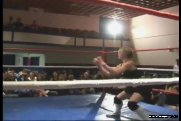 Rebecca_Knox_28Becky_Lynch29_vs_Cheerleader_Melissa_2005_0240.jpg