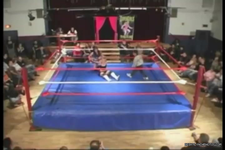 Rebecca_Knox_28Becky_Lynch29_vs_Cheerleader_Melissa_2005_0278.jpg