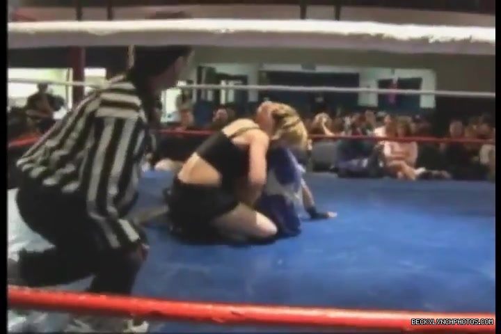 Rebecca_Knox_28Becky_Lynch29_vs_Cheerleader_Melissa_2005_0289.jpg