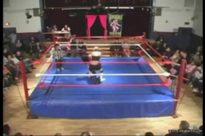 Rebecca_Knox_28Becky_Lynch29_vs_Cheerleader_Melissa_2005_0309.jpg