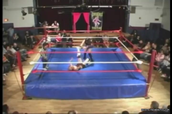 Rebecca_Knox_28Becky_Lynch29_vs_Cheerleader_Melissa_2005_0311.jpg