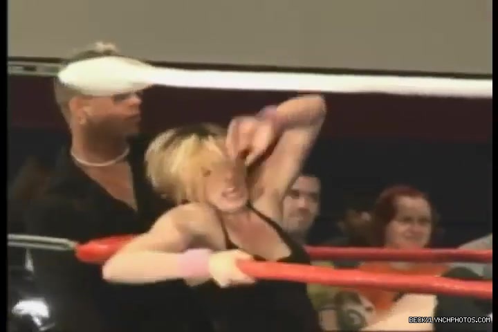 Rebecca_Knox_28Becky_Lynch29_vs_Cheerleader_Melissa_2005_0389.jpg