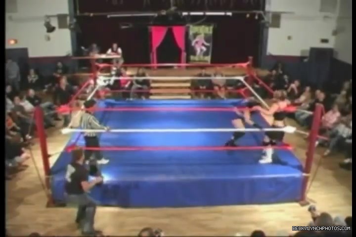Rebecca_Knox_28Becky_Lynch29_vs_Cheerleader_Melissa_2005_0406.jpg