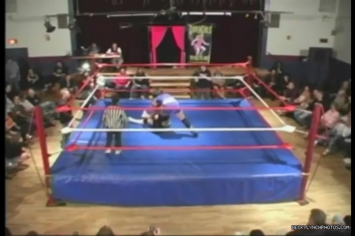 Rebecca_Knox_28Becky_Lynch29_vs_Cheerleader_Melissa_2005_0416.jpg