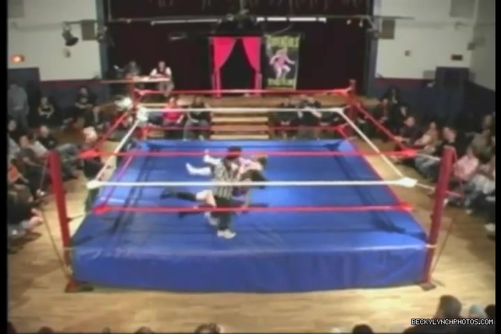 Rebecca_Knox_28Becky_Lynch29_vs_Cheerleader_Melissa_2005_0418.jpg