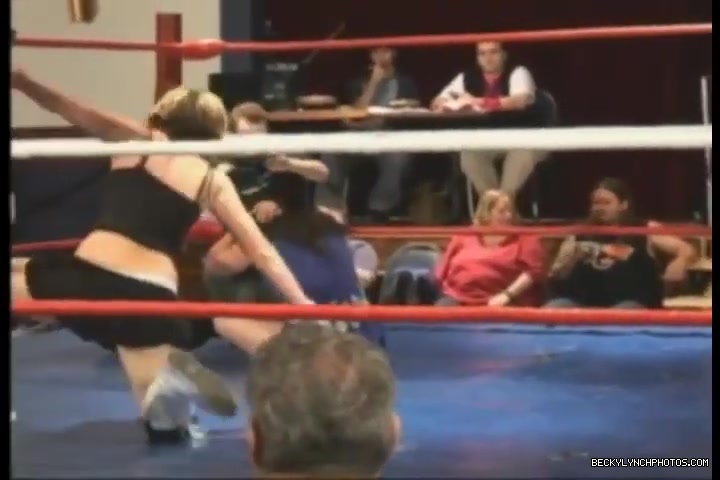 Rebecca_Knox_28Becky_Lynch29_vs_Cheerleader_Melissa_2005_0516.jpg