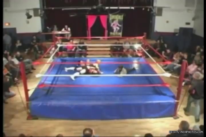 Rebecca_Knox_28Becky_Lynch29_vs_Cheerleader_Melissa_2005_0522.jpg