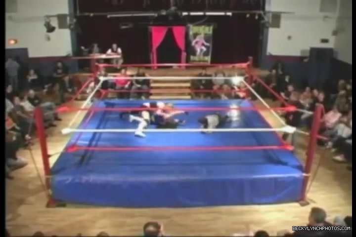 Rebecca_Knox_28Becky_Lynch29_vs_Cheerleader_Melissa_2005_0524.jpg