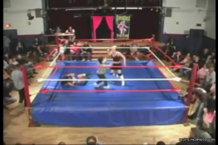 Rebecca_Knox_28Becky_Lynch29_vs_Cheerleader_Melissa_2005_0598.jpg
