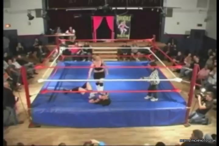 Rebecca_Knox_28Becky_Lynch29_vs_Cheerleader_Melissa_2005_0620.jpg