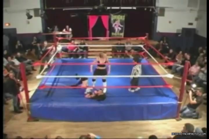 Rebecca_Knox_28Becky_Lynch29_vs_Cheerleader_Melissa_2005_0621.jpg